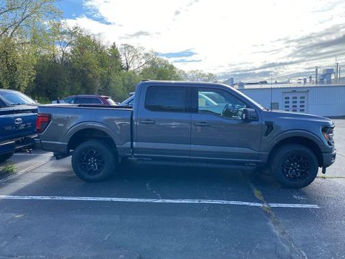 CARBONIZED GRAY METALLIC 2026 Ford F-150 XLT