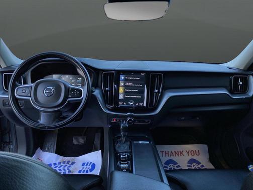 2019 Volvo XC60 T5 Momentum