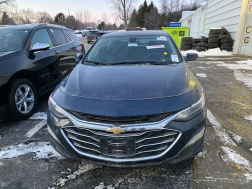 2022 Chevrolet Malibu FWD LT