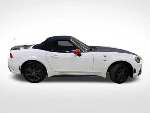 2020 FIAT 124 Spider Base