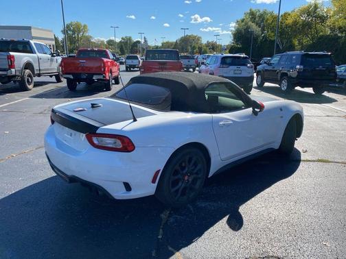 2020 FIAT 124 Spider Base