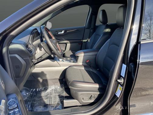 2026 Ford Escape ST-Line Elite