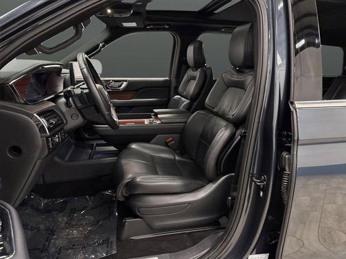 2024 Lincoln Navigator Premiere