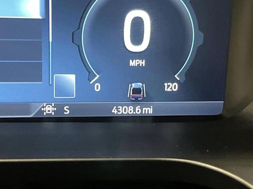 2022 Ford F-150 Lightning LARIAT