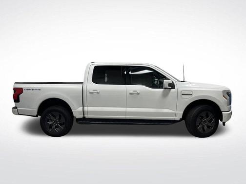 2022 Ford F-150 Lightning LARIAT