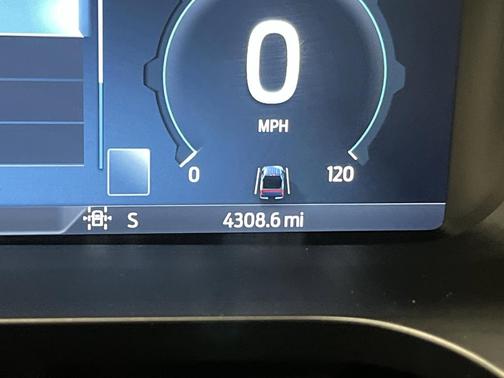 2022 Ford F-150 Lightning LARIAT