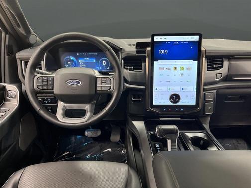 2022 Ford F-150 Lightning LARIAT