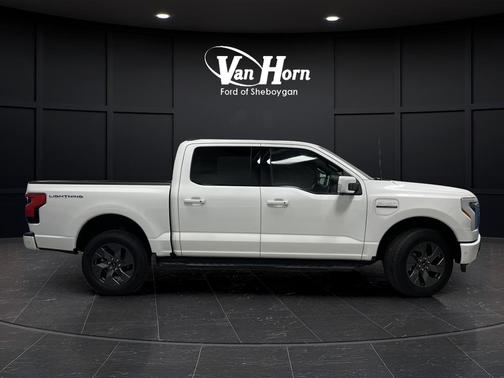 2022 Ford F-150 Lightning LARIAT