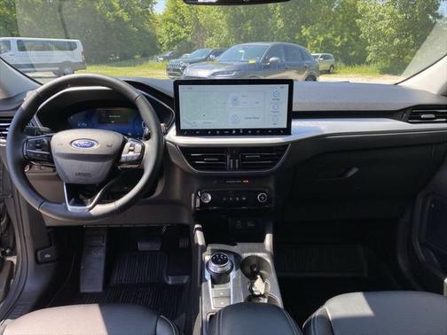 2025 Ford Escape Platinum