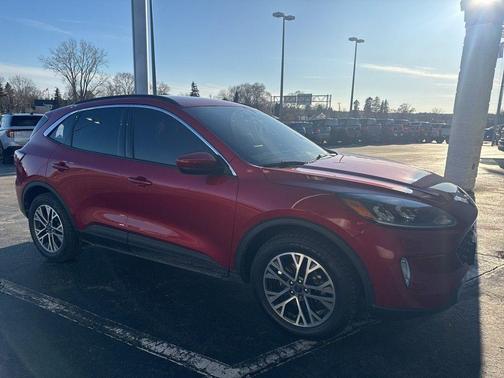 2020 Ford Escape SEL