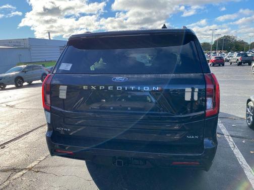 2025 Ford Expedition Max Active 4x4