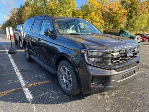 2025 Ford Expedition Max Active 4x4