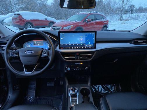 2025 Ford Escape Platinum