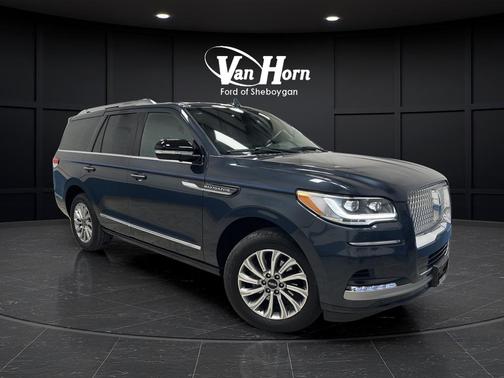 FLIGHT BLUE METALLIC CLEARCOAT 2024 Lincoln Navigator Premiere
