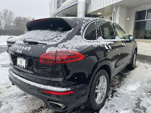 2016 Porsche Cayenne Cayenne