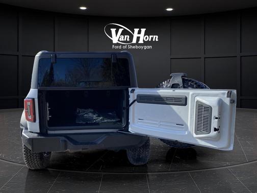 AVALANCHE GRAY 2026 Ford Bronco Outer Banks