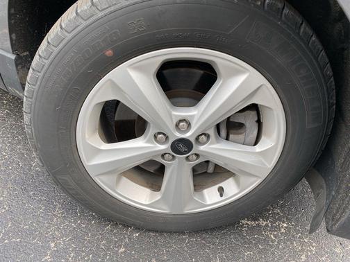 CARBONIZED GRAY 2024 Ford Edge SE