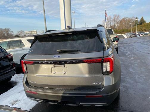 2026 Ford Explorer Active w/200A Pkg