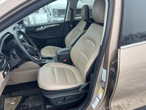 2021 Ford Escape Titanium