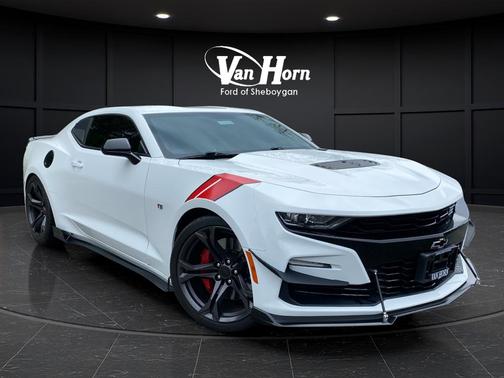 Summit White 2019 Chevrolet Camaro 1SS