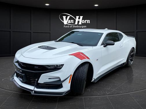 Summit White 2019 Chevrolet Camaro 1SS