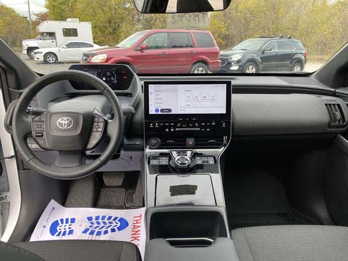 2024 Toyota bZ4X XLE