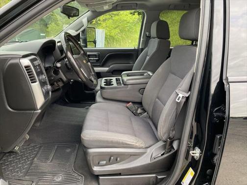 2019 Chevrolet Silverado 1500 2LT