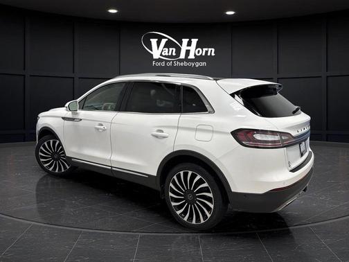 2022 Lincoln Nautilus Black Label