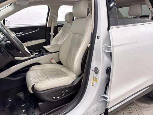 2022 Lincoln Nautilus Black Label