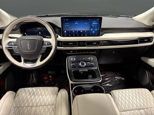 2022 Lincoln Nautilus Black Label