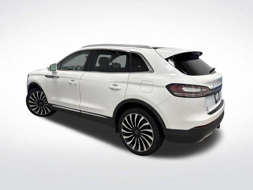 2022 Lincoln Nautilus Black Label