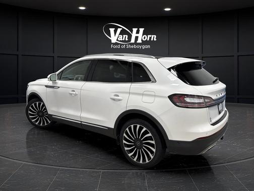 2022 Lincoln Nautilus Black Label
