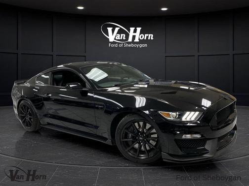 2016 Ford Shelby GT350 Base