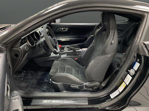 2016 Ford Shelby GT350 Base