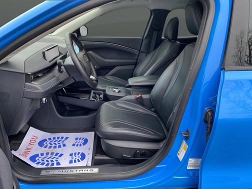 2022 Ford Mustang Mach-E Premium