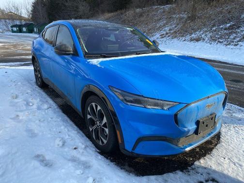 2022 Ford Mustang Mach-E Premium