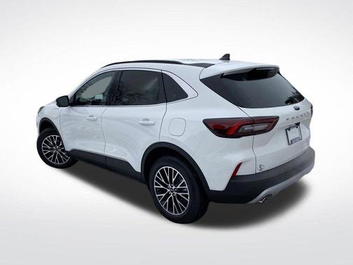 2026 Ford Escape PHEV SE