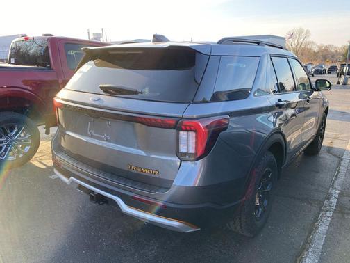 Carbonized Gray Metallic 2026 Ford Explorer Tremor