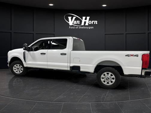 OXFORD WHITE 2023 Ford F-250 XLT