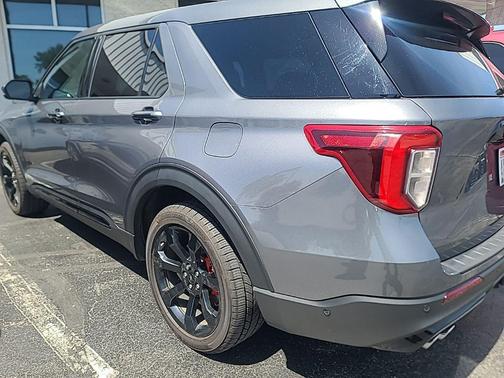 CARBONIZED GRAY METALLIC 2021 Ford Explorer ST