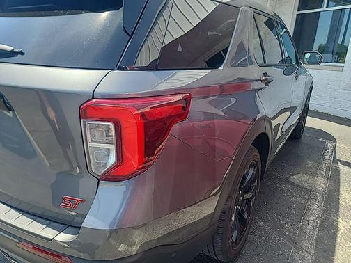 CARBONIZED GRAY METALLIC 2021 Ford Explorer ST