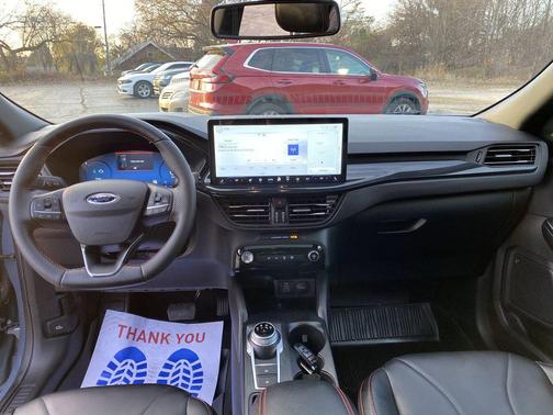 2025 Ford Escape ST-Line Elite