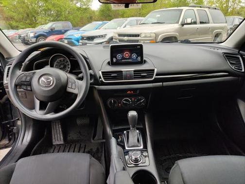 2016 Mazda Mazda3 i Sport