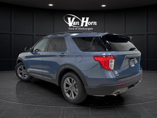 INFINITE BLUE MET TINTED CC 2021 Ford Explorer XLT