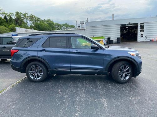 INFINITE BLUE MET TINTED CC 2021 Ford Explorer XLT