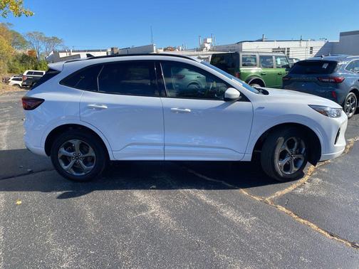 2023 Ford Escape ST-Line Select