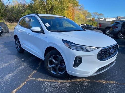 2023 Ford Escape ST-Line Select
