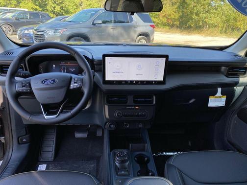 2025 Ford Maverick Lobo Standard