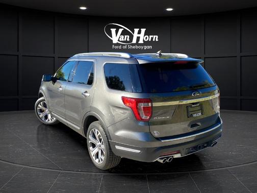 Magnetic Metallic 2018 Ford Explorer Platinum