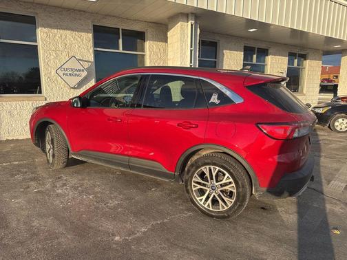 2020 Ford Escape SEL